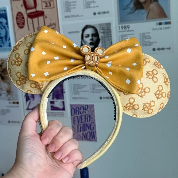 Loungefly | Accessories | Disney Parks Loungefly Yellow  display picture 3